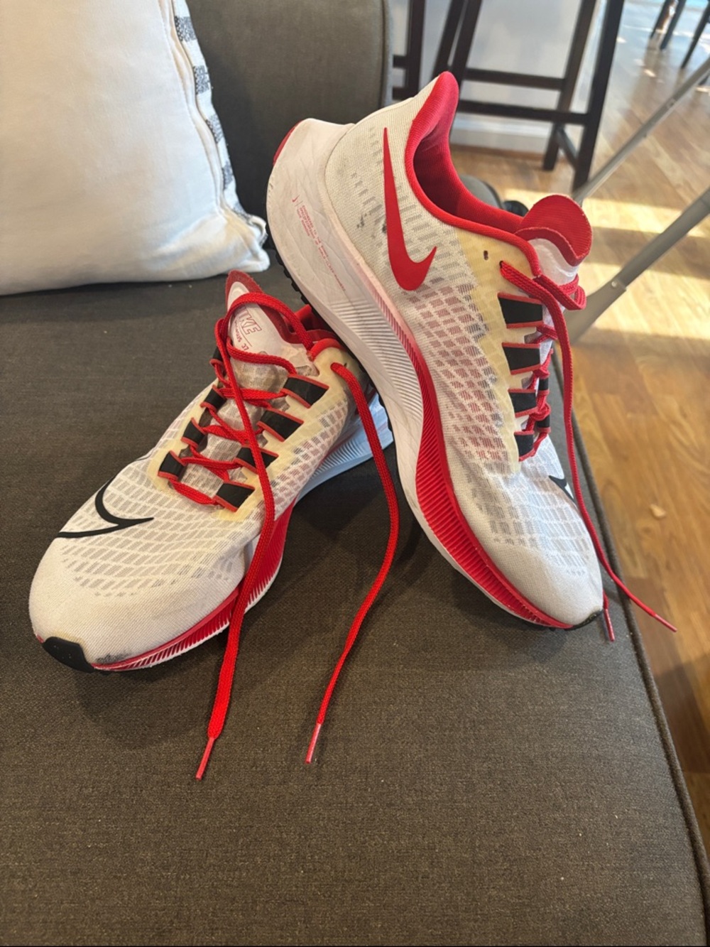 Nike White Running Sneakers with Red Accents